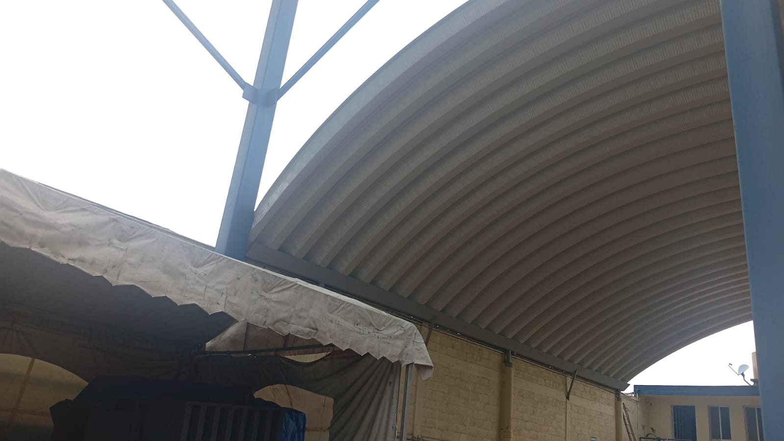 Arcotecho de lámina galvanizada en Atarasquillo, Estado de México