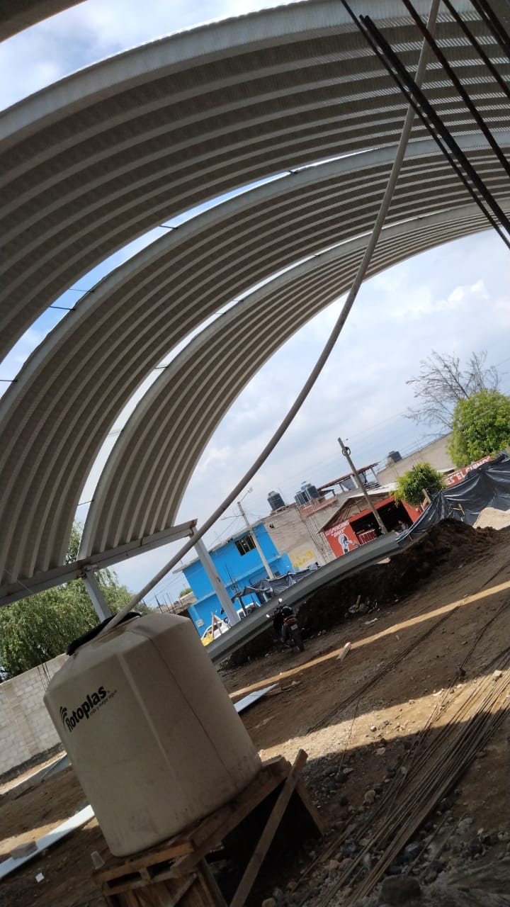 Arcotecho sobre bodegas industriales en Chimalhuacán