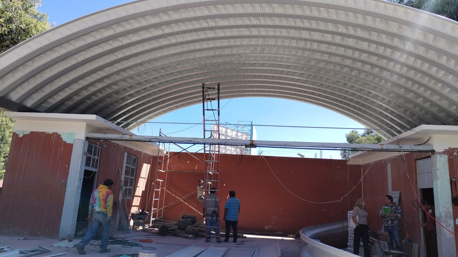 Patio cubierto — Escuela Ecatepec